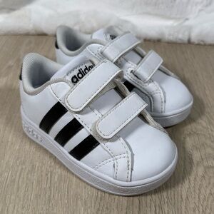Adidas Grand Court Toddler Sneaker